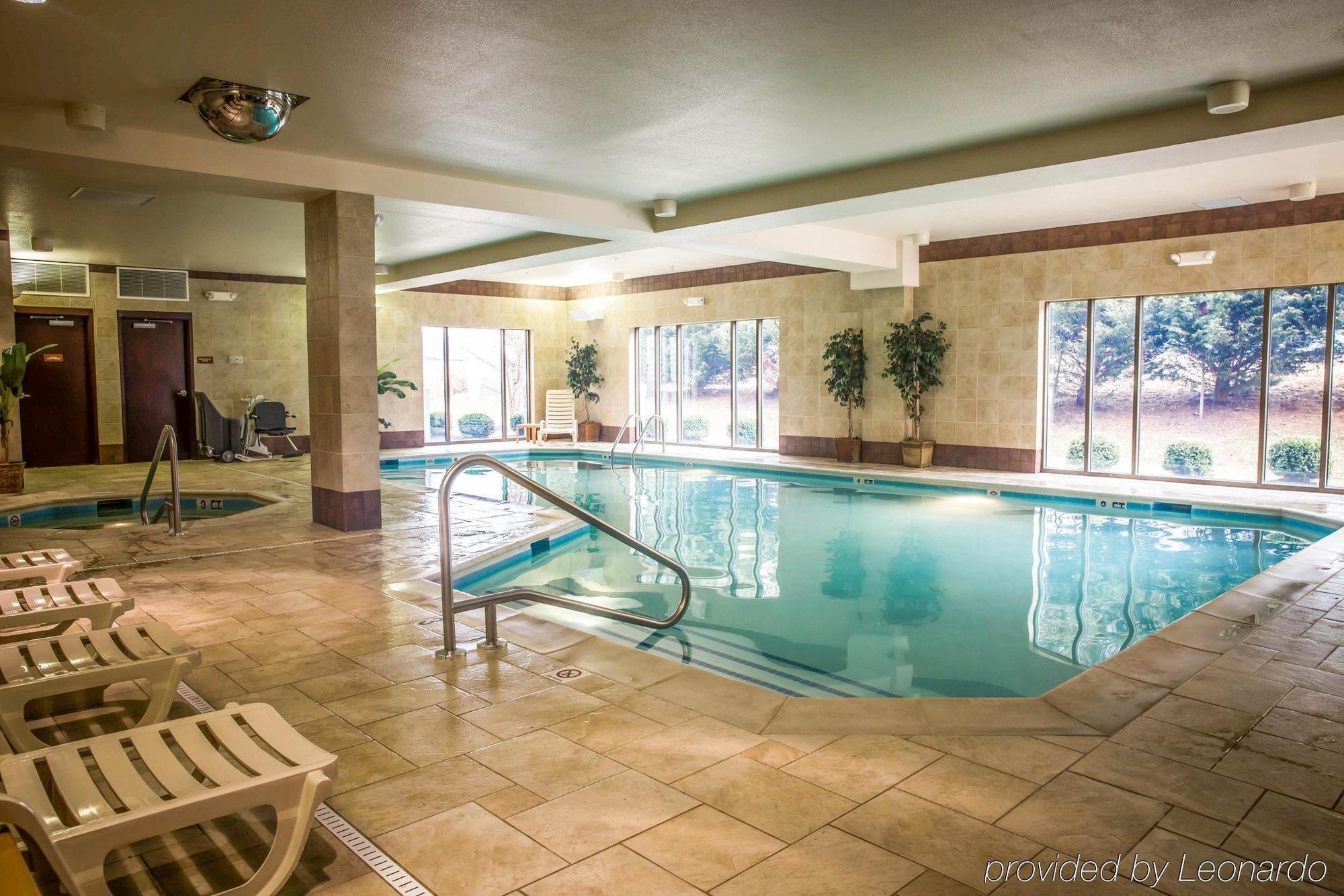Holiday Inn Express & Suites Clear Spring By Ihg Eksteriør billede
